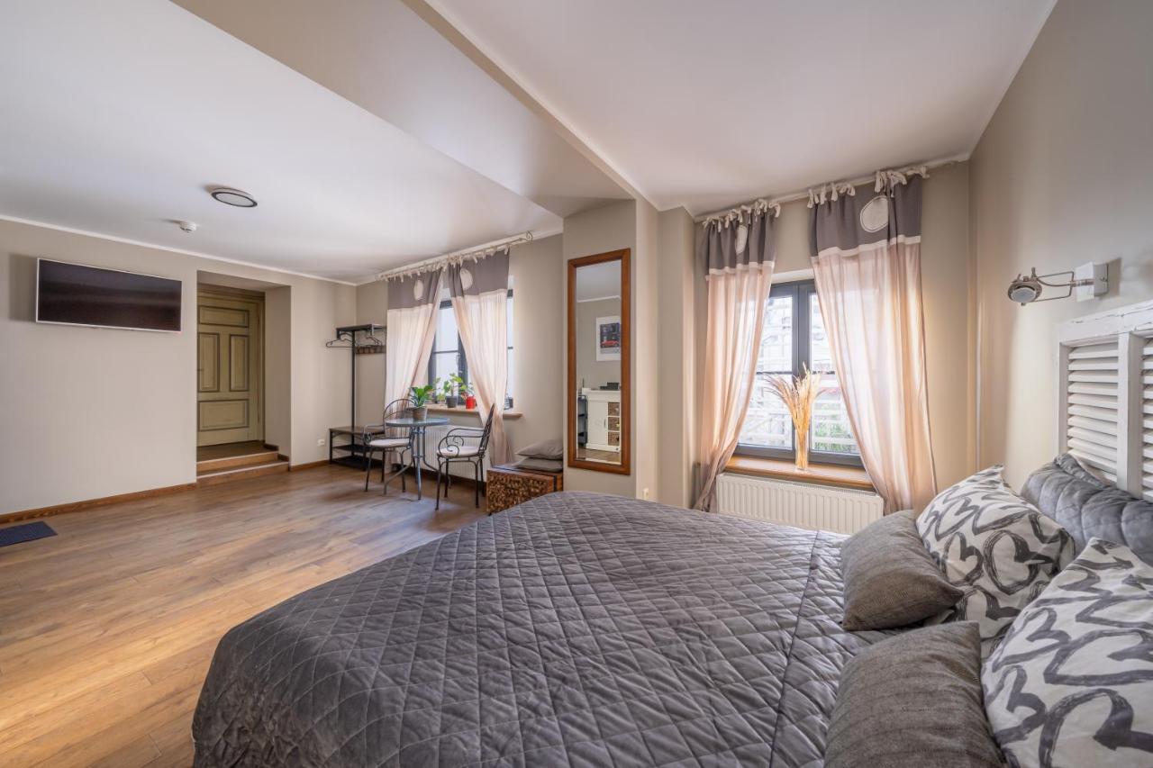 Enjoy Old Town Vibes In 1716 Laipu Residence With 4 Stylish Apartments And 1 Penthouse Riga Eksteriør bilde