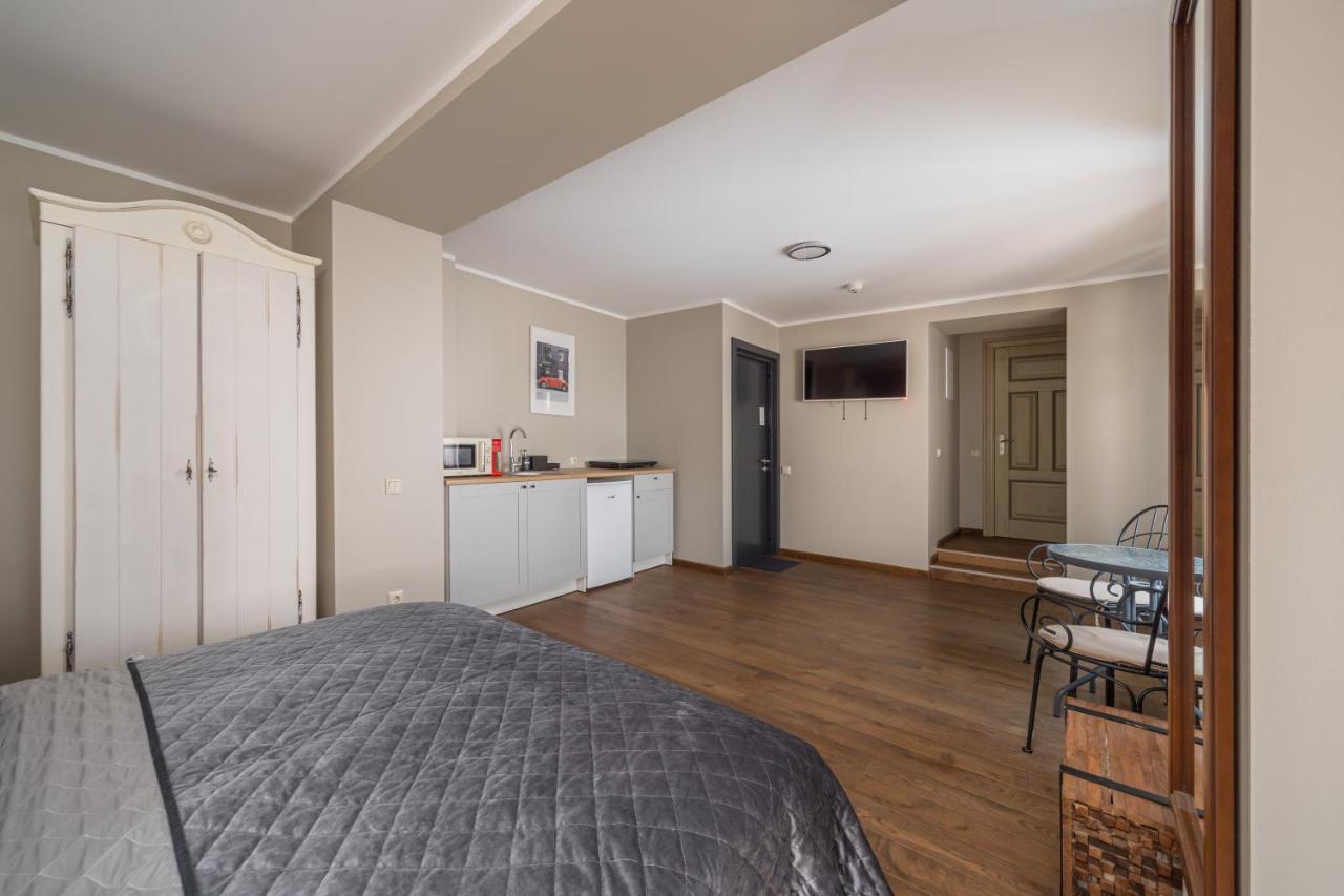 Enjoy Old Town Vibes In 1716 Laipu Residence With 4 Stylish Apartments And 1 Penthouse Riga Eksteriør bilde