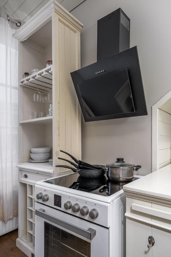 Enjoy Old Town Vibes In 1716 Laipu Residence With 4 Stylish Apartments And 1 Penthouse Riga Eksteriør bilde
