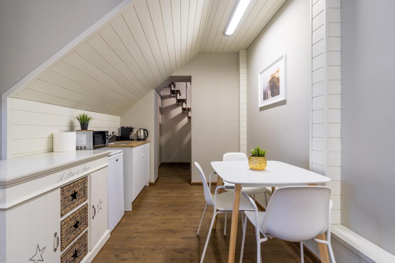 Enjoy Old Town Vibes In 1716 Laipu Residence With 4 Stylish Apartments And 1 Penthouse Riga Eksteriør bilde
