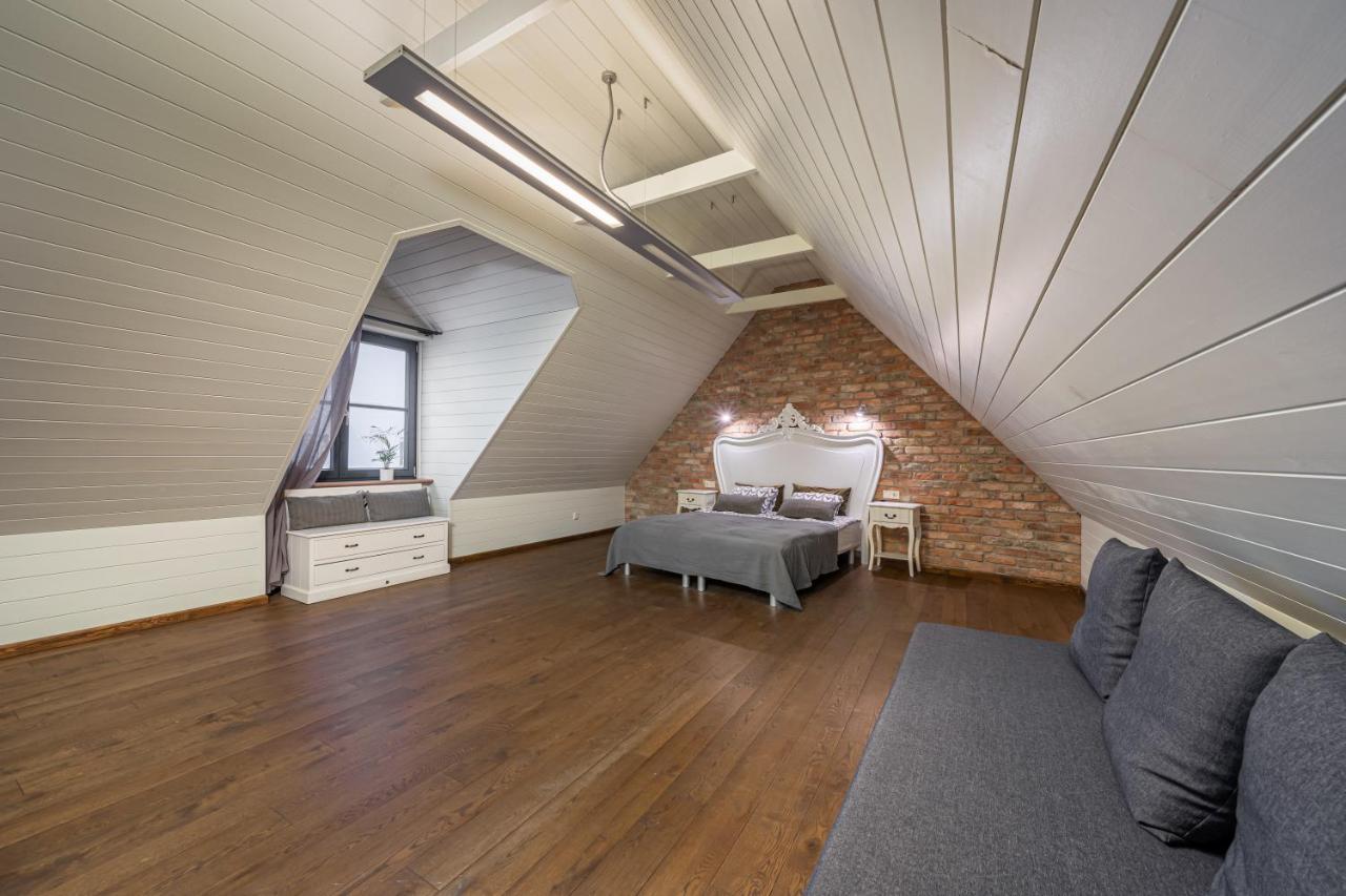 Enjoy Old Town Vibes In 1716 Laipu Residence With 4 Stylish Apartments And 1 Penthouse Riga Eksteriør bilde