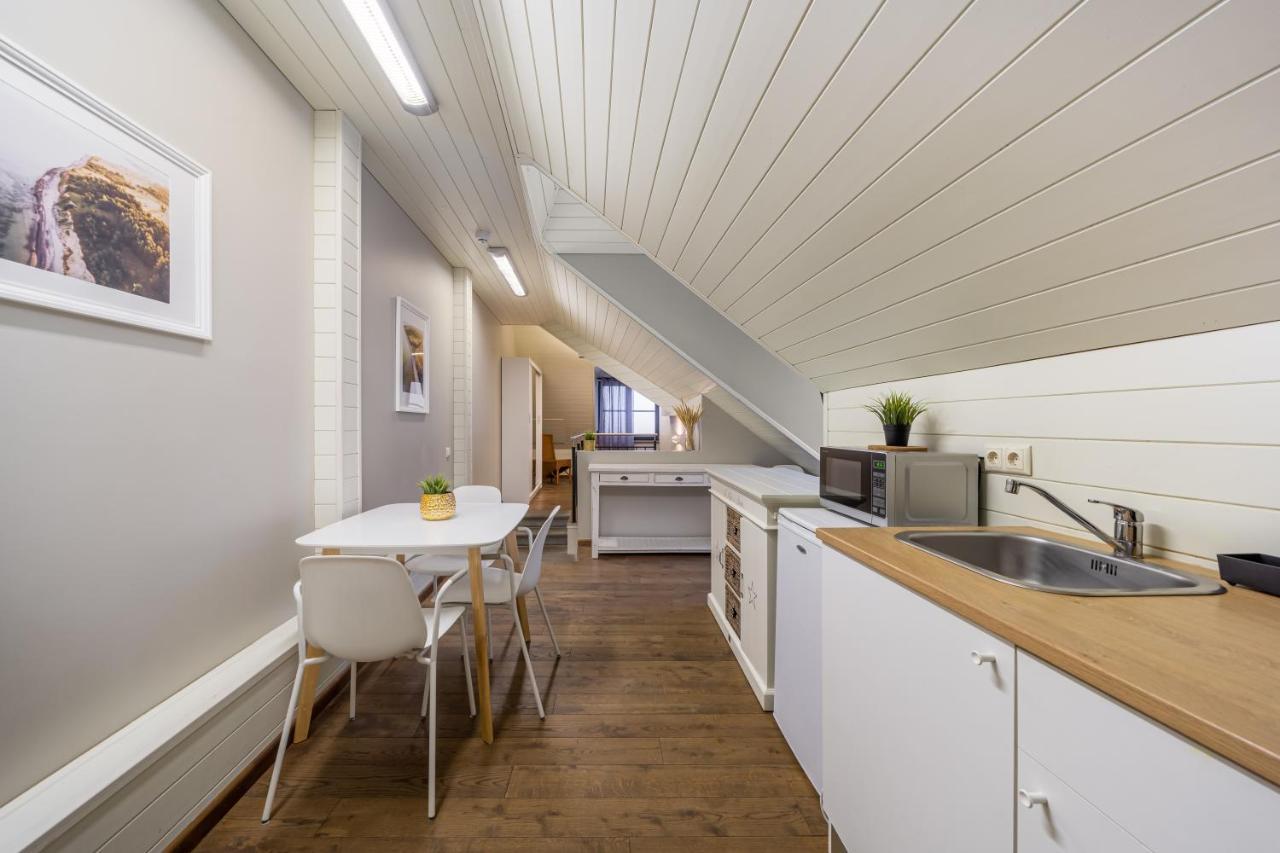 Enjoy Old Town Vibes In 1716 Laipu Residence With 4 Stylish Apartments And 1 Penthouse Riga Eksteriør bilde