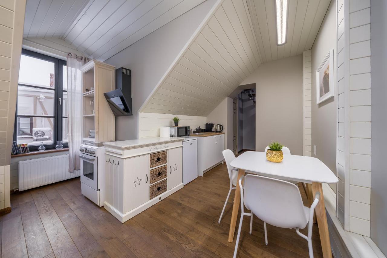 Enjoy Old Town Vibes In 1716 Laipu Residence With 4 Stylish Apartments And 1 Penthouse Riga Eksteriør bilde